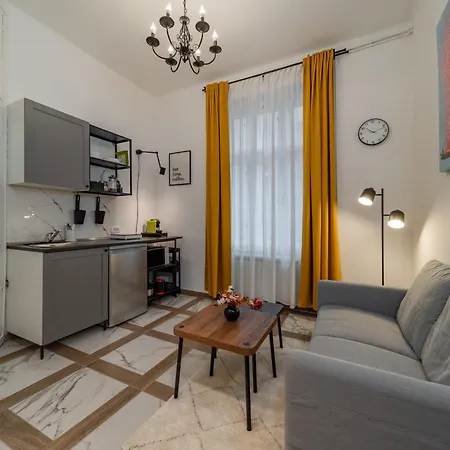 Capitol Apartment